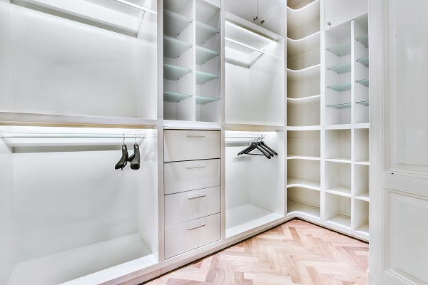 Small Walk in Closet
